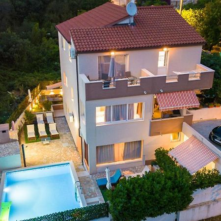 Bruno'S Poolside Apartments - Near Beach Trogir Dış mekan fotoğraf